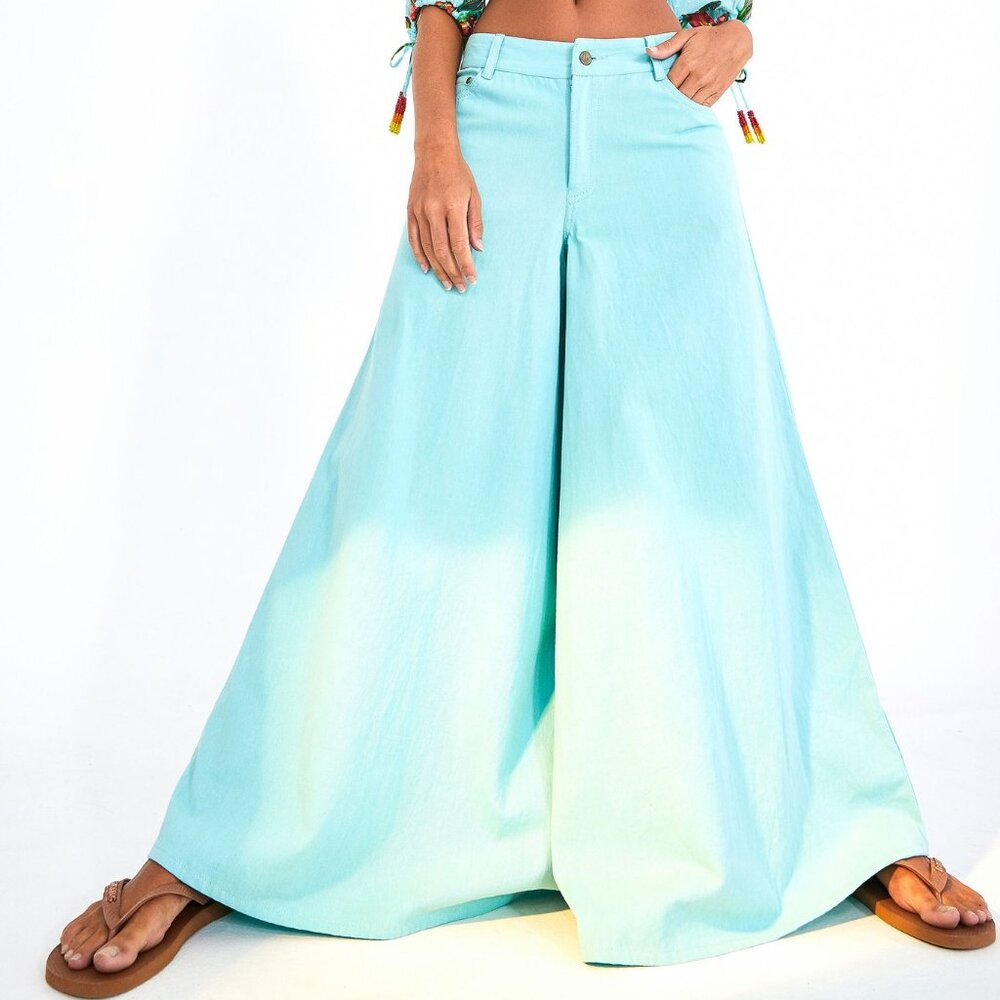 *SOLD* New Farm Rio WIDE Leg Pants - aqua blue - Small